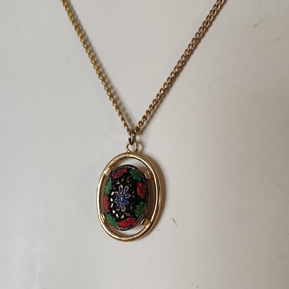 Sarah Coventry Goldplated Necklace with Floral Pendant Adjustable 18-24" RARE